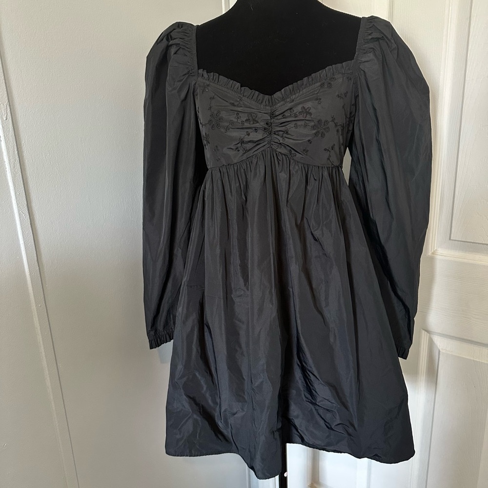 ZARA Black Puff Long Sleeve Sweetheart Neck Mini A-Line‎ Dress in size S